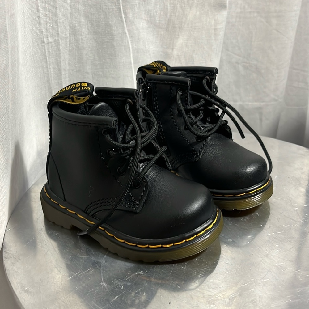INFANT 1460 SOFTY T LEATHER LACE UP BOOTS